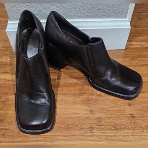 Temt Dark Brown Heeled Boots